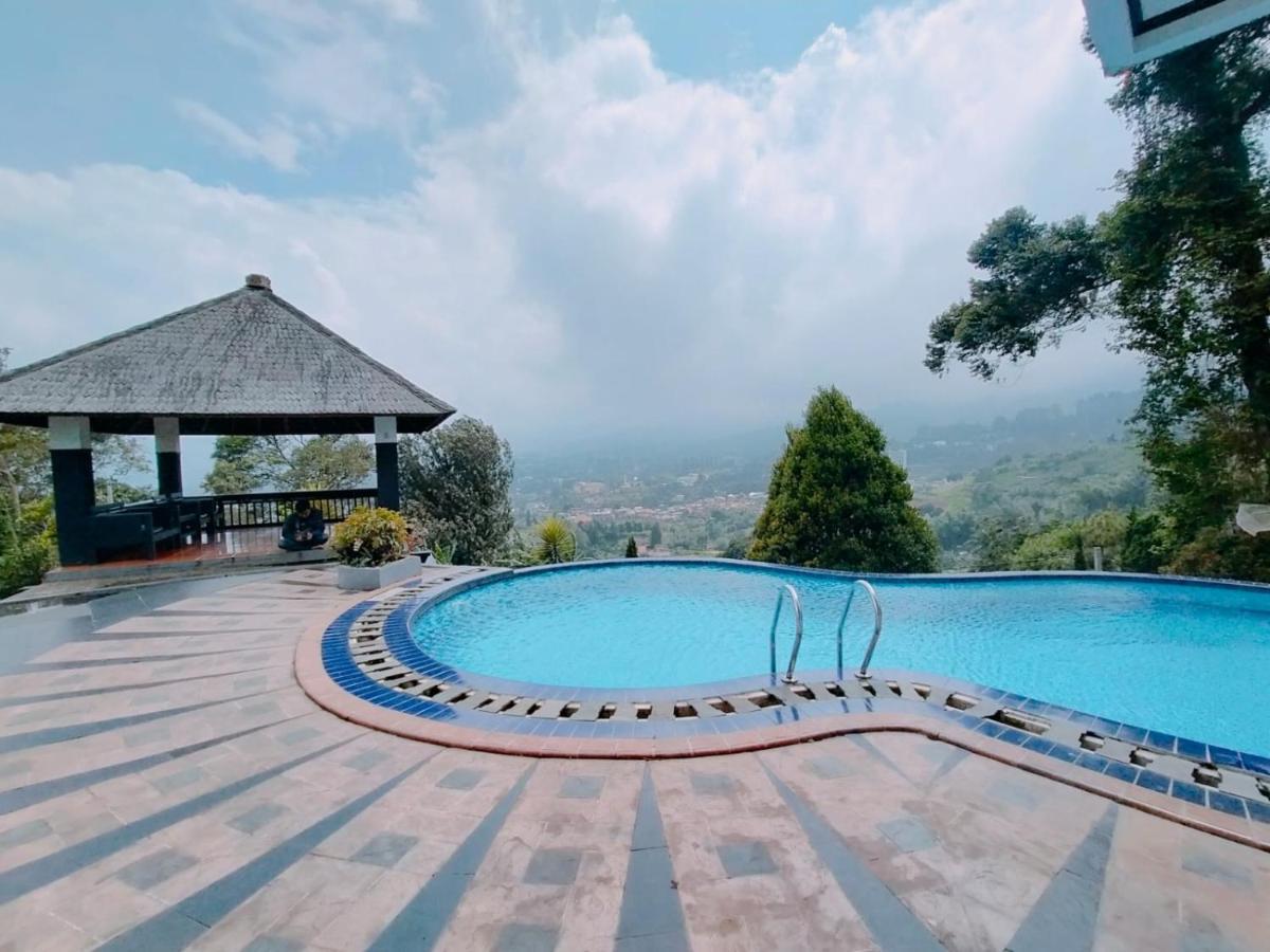 Villa Santika Puncak Pass Cimacan 외부 사진