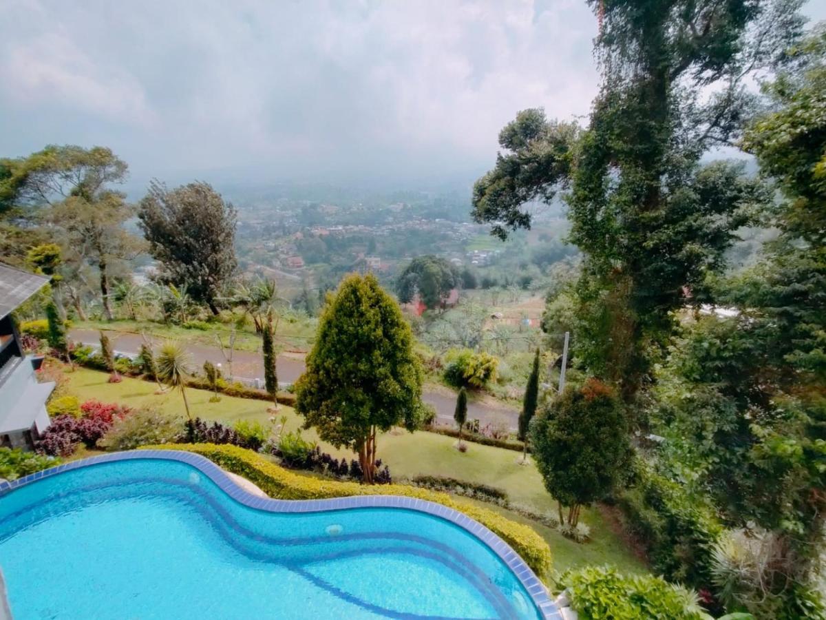 Villa Santika Puncak Pass Cimacan 외부 사진